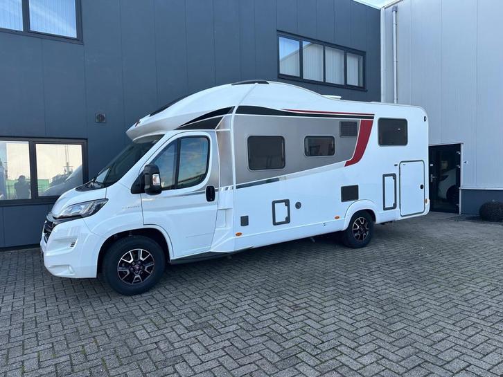 Bürstner Ixeo it 726 G - AUTOMAAT - zeer compleet, Caravans en Kamperen, Campers, Bedrijf, tot en met 4, Half-integraal, Bürstner