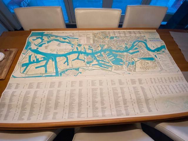 Oude Havenkaart van Rotterdam op linnen, Verzamelen, Overige Verzamelen, Zo goed als nieuw, Ophalen of Verzenden