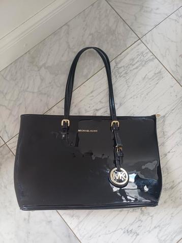 Michael Kors tas beschikbaar voor biedingen