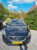 Volvo V40 2.0 D2 120PK 2015 Blauw, Auto's, Volvo, Voorwielaandrijving, 4 cilinders, 1969 cc, Blauw