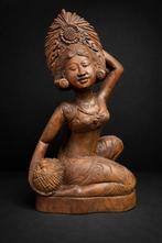 Balinese dame met offer mand, Ophalen of Verzenden