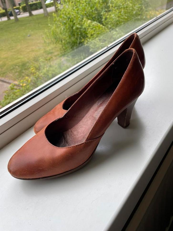 Cognac leren pumps maat 39, Kleding | Dames, Schoenen, Gedragen, Pumps, Bruin, Ophalen of Verzenden