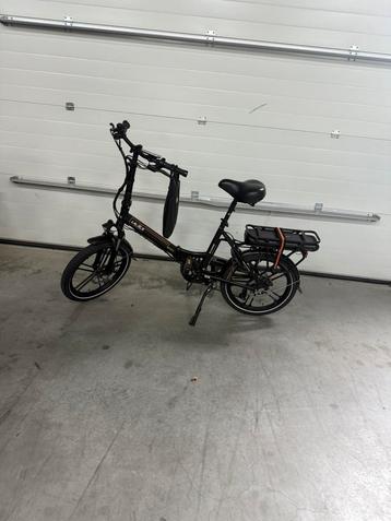 Lacros Scamper S400 Matzwart Z.G.A.N. beschikbaar voor biedingen