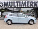 Volvo V40 2.0 T2 Kinetic, Trekhaak, Camera, Climate Control, Auto's, Voorwielaandrijving, 65 €/maand, Gebruikt, Euro 6