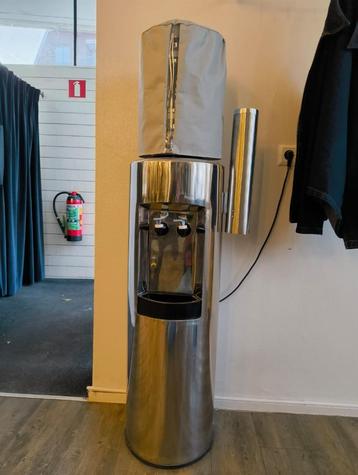 Waterkoeler RVS rond beschikbaar voor biedingen