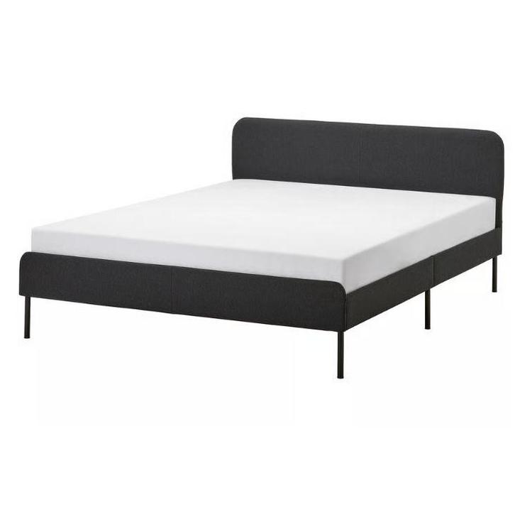 Ikea Slattum bedframe 140cm zwart leerlook, Huis en Inrichting, Slaapkamer | Bedden, Zo goed als nieuw, Twijfelaar, 140 cm, 200 cm
