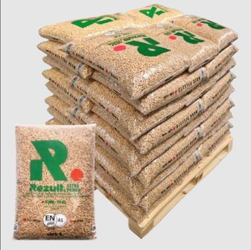 100% naaldhout Houtpellets, houtkorrels, pellets, pelletkorr beschikbaar voor biedingen