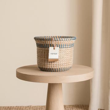 Handgevlochten flower/ plant pot beschikbaar voor biedingen