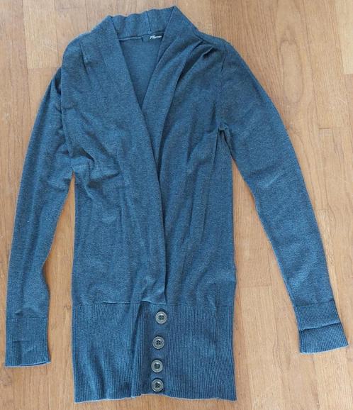 Half lang vest trui met onderaan knopen - mt 42 44 - Adv K11, Kleding | Dames, Truien en Vesten, Gedragen, Maat 42/44 (L), Grijs