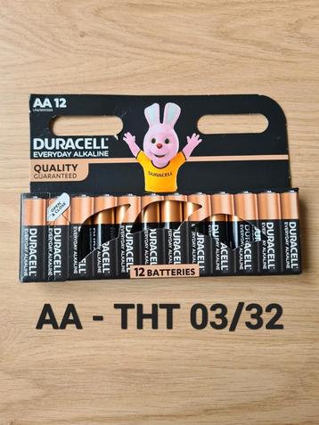 Nieuwe duracell batterijen  beschikbaar voor biedingen