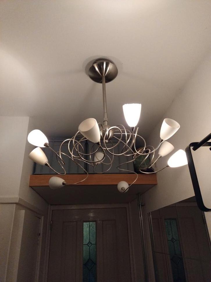 Moderne "kroonluchter-achtige" lamp gebruikt 10 kleine lampj, Huis en Inrichting, Lampen | Plafondlampen, Ophalen