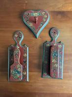 Hindelooper kapstokje hartvormig + kleerborstel /haarborstel, Ophalen