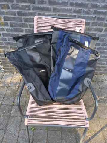2 sets Fietstassen Btwin beschikbaar voor biedingen