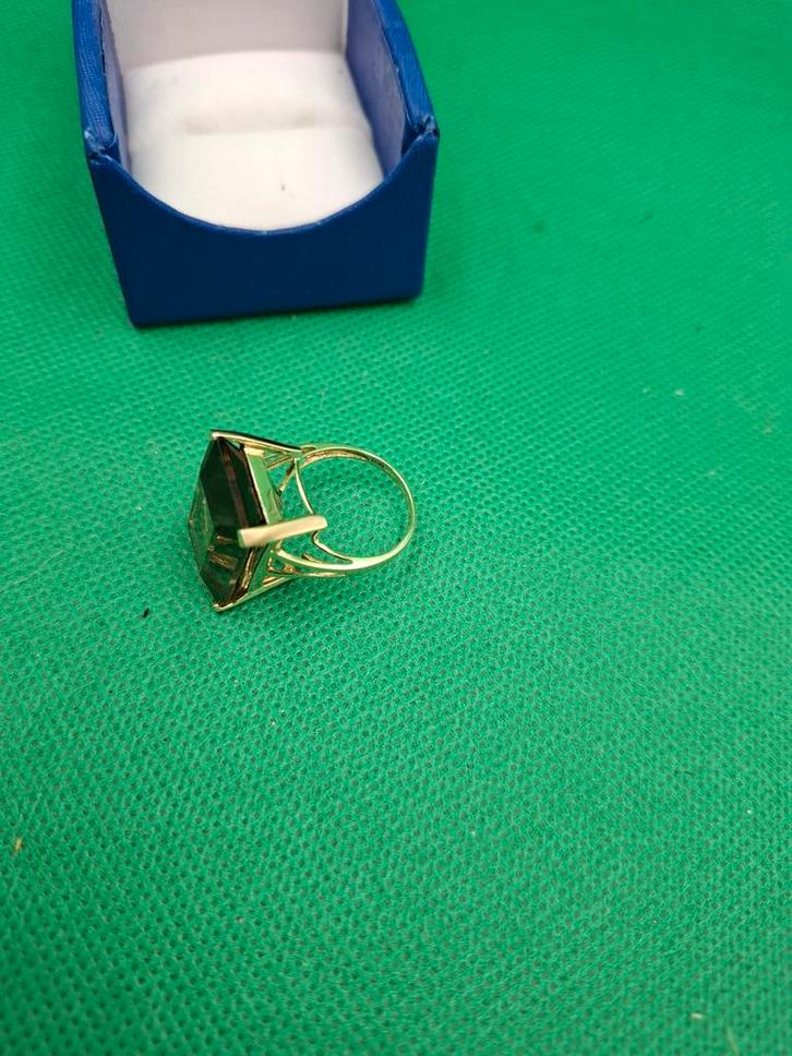 Gouden Ring met Edelsteen, Sieraden, Tassen en Uiterlijk, Ringen, Zo goed als nieuw, Dame of Heer, 18 tot 19, Goud, Goud, Met edelsteen