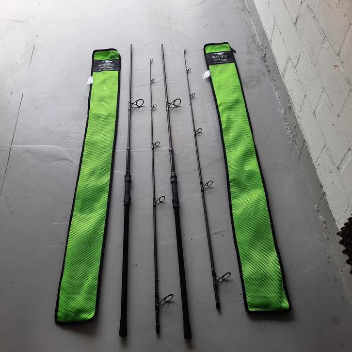 2 NIEUWE DOODAASHENGELS VAN SKEATER, Watersport en Boten, Hengelsport | Roofvissen, Zo goed als nieuw, Werphengel, Ophalen