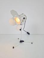 Vintage projector tafellamp wit 40 cm vintage 1970 lamp, N, Ophalen of Verzenden, N, Metaal