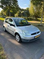Ford Fiësta 1.3 8V 5DR 2005 Grijs, Auto's, 1299 cc, 4 cilinders, Origineel Nederlands, Handgeschakeld