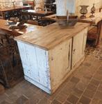 stoere oude werktafel / werkbank  bergruimte achter 2 deuren, Ophalen