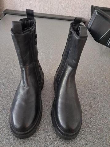 Nieuwe Dameslaarzen - Maat 37 beschikbaar voor biedingen