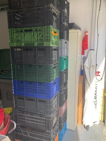 T.K. nog 21 Plastic Kratten  59 x 40 x 23 cm beschikbaar voor biedingen