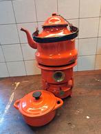 Petroleumstelletje , klein , met keteltje en juspannetje., Ophalen of Verzenden
