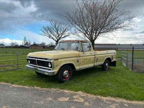 Ford F250 1973 Patina Handgeschakeld, Auto's, Oldtimers, Bedrijf, Ford USA, Benzine, Overige carrosserieën, Handgeschakeld, Beige