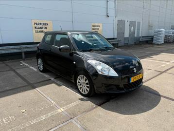 Suzuki Swift 1.2 3-D 2013 Zwart beschikbaar voor biedingen