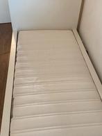 Malm bed IKEA 90x200 met gereinigd matras + lattenbodem, Huis en Inrichting, Slaapkamer | Matrassen en Bedbodems, Zo goed als nieuw