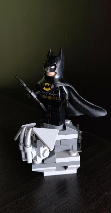 Prachtige Lego Batman minifiguur met rubberen cape!  beschikbaar voor biedingen