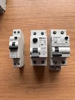 Diverse aardlek automaten, Doe-het-zelf en Verbouw, Elektra en Kabels, Ophalen of Verzenden, Gebruikt, Schakelaar