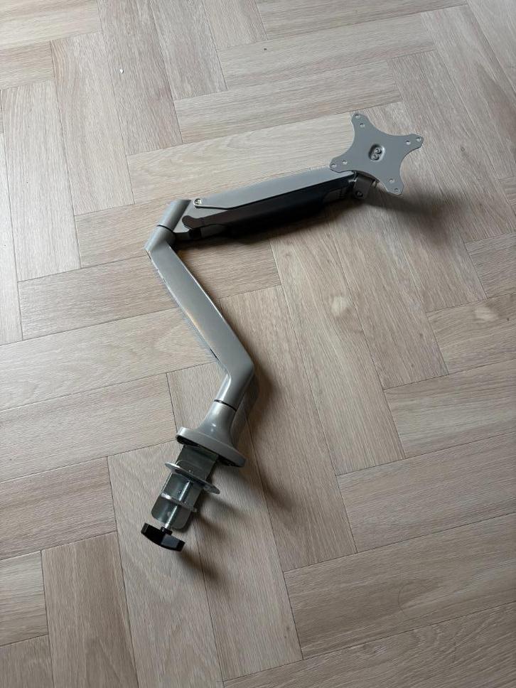 LogiLink BP0042 monitorarm VESA mount tot 32inch, Audio, Tv en Foto, Televisiebeugels, Zo goed als nieuw, Ophalen