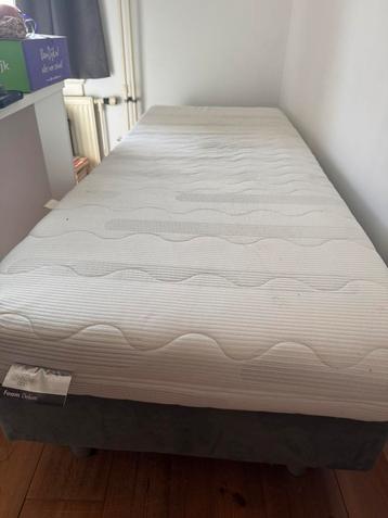 Boxspring beschikbaar voor biedingen