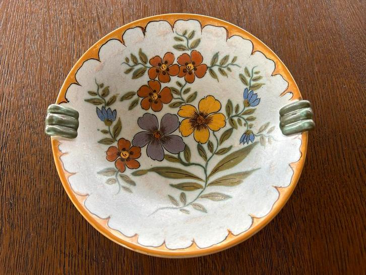 Unique Gouda Holland schaaltje met bloemen, Antiek en Kunst, Antiek | Schalen, Ophalen of Verzenden