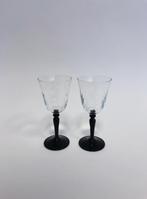 SET VAN 2 VINTAGE GLAZEN, ZWARTE VOET | LUMINARC FRANCE, Verzamelen, -, -, Overige typen, Ophalen of Verzenden