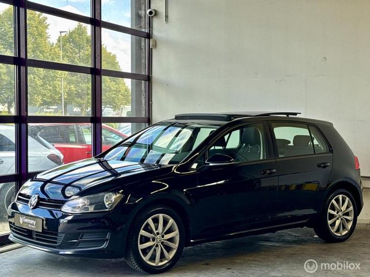 Volkswagen Golf 7 1.2 TSI Pano / Trekhaak / Standkachel, Auto's, Volkswagen, Bedrijf, Te koop, Golf, Benzine, Hatchback, Handgeschakeld