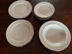 SERVIESGOED WIT MET ZILVEREN RAND, Gebruikt, Ophalen of Verzenden, Bord(en), Overige stijlen