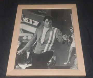 Mooie afbeelding van Elvis Presley. beschikbaar voor biedingen