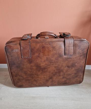 Vintage bagagekoffer beschikbaar voor biedingen