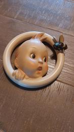 MI Hummel porselein 30/0A Baby jongen met bij, Antiek en Kunst, Antiek | Porselein, Ophalen