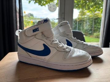 Nike Schoenen Maat 34 beschikbaar voor biedingen