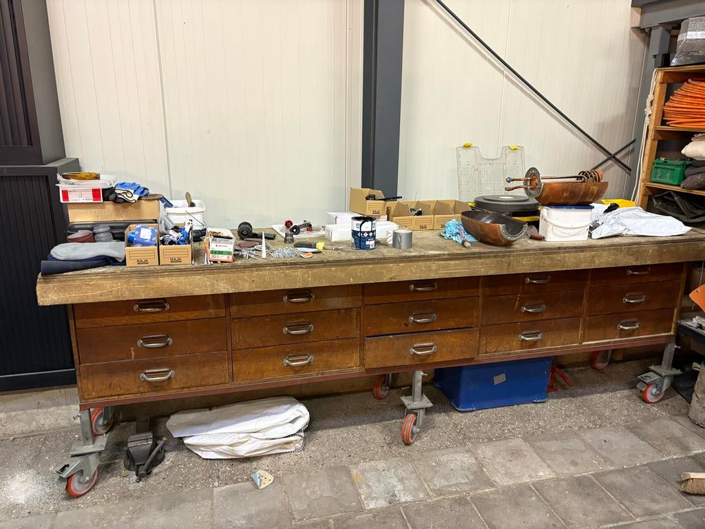 Grote Werkbank met 15 Laden - Uitklapbaar & Mobiel, Doe-het-zelf en Verbouw, Werkbanken, Ophalen, Gebruikt, 70 tot 120 cm, Inklapbaar