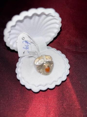 Vintage zilver ring met echte rode agaat beschikbaar voor biedingen