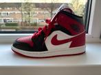 Air Jordan 1 Mid Alternate Bred Toe (W) maat 37, Kleding | Dames, Schoenen, Nike, Nieuw, Ophalen of Verzenden, Sneakers of Gympen