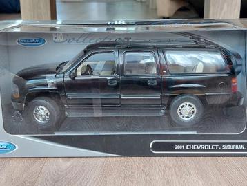 Chevrolet Suburban (2001) | Zwart | 1:18 | Welly beschikbaar voor biedingen
