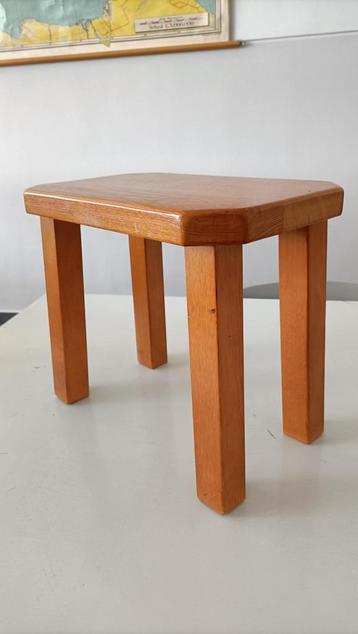 vintage tafeltje bijzettafel licht eiken brutalisme retro  beschikbaar voor biedingen