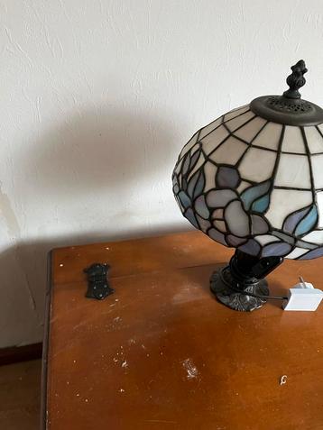 Tiffany Stijl Lamp beschikbaar voor biedingen
