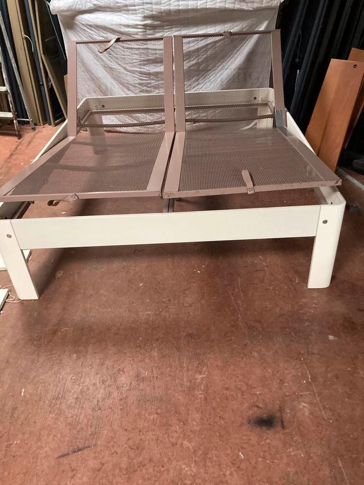 Te koop Auping auronde 160 x 200  kleur wit  verstelbaar, Verzamelen, Retro, Huis en Inrichting, Ophalen of Verzenden