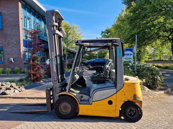 Jungheinrich DFG 425S (bj 2017), Zakelijke goederen, Machines en Bouw | Heftrucks en Intern transport, Heftruck, Diesel, 2000 tot 3000 kg