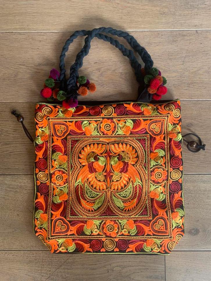 Hmong Tribal Tote bag from Northern Thailand., Sieraden, Tassen en Uiterlijk, Tassen | Damestassen, Nieuw, Shopper, Rood, Verzenden
