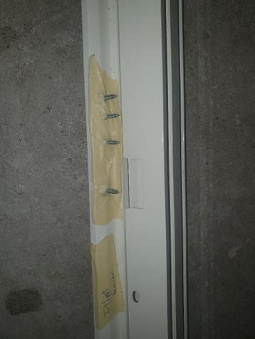 gratis : 2 IKEA pax schuifdeuren (234 cm hoog/100 cm breed) - afbeelding 11